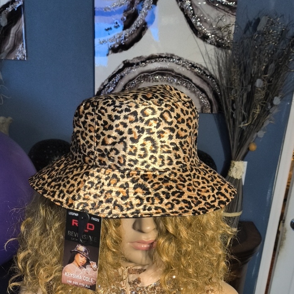 Leopard Print Bucket Hat - Picture 4 of 8